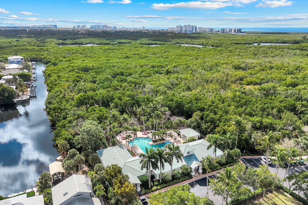 455 Cove Tower Dr #902, Naples, FL 34110