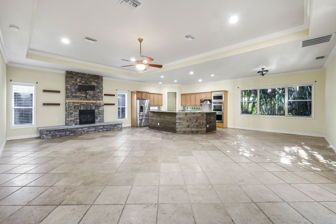 13760 Willow Bridge Dr, North Fort Myers, FL 33903