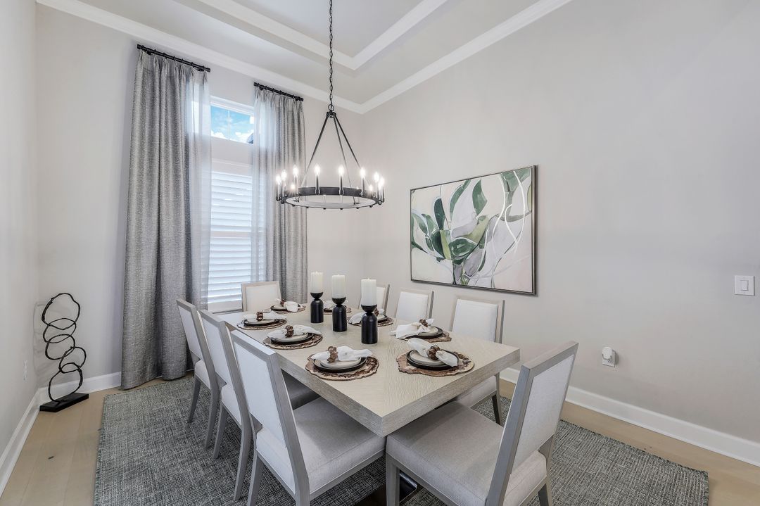 15572 Montello Ln, Naples, FL 34114