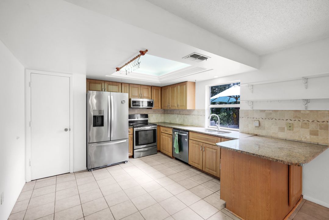 17740 Sabal Palm Dr, North Fort Myers, FL 33917