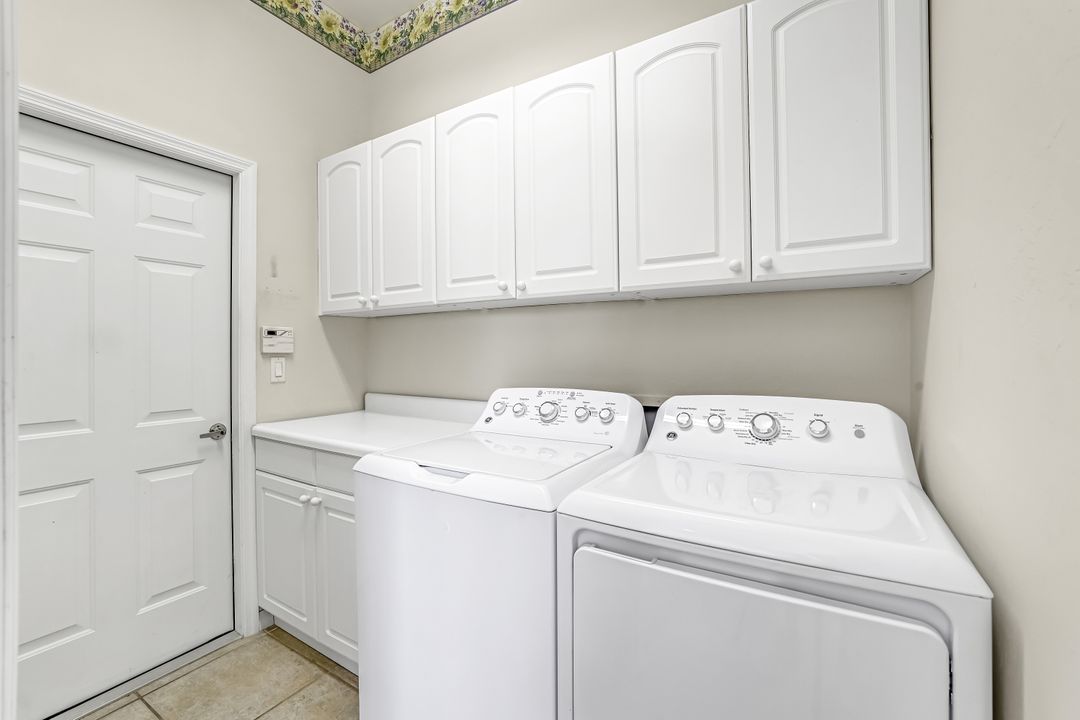 9461 Cedar Creek Dr, Bonita Springs, FL 34135