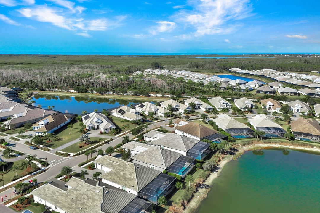 6161 Megans Bay Dr, Naples, FL 34112