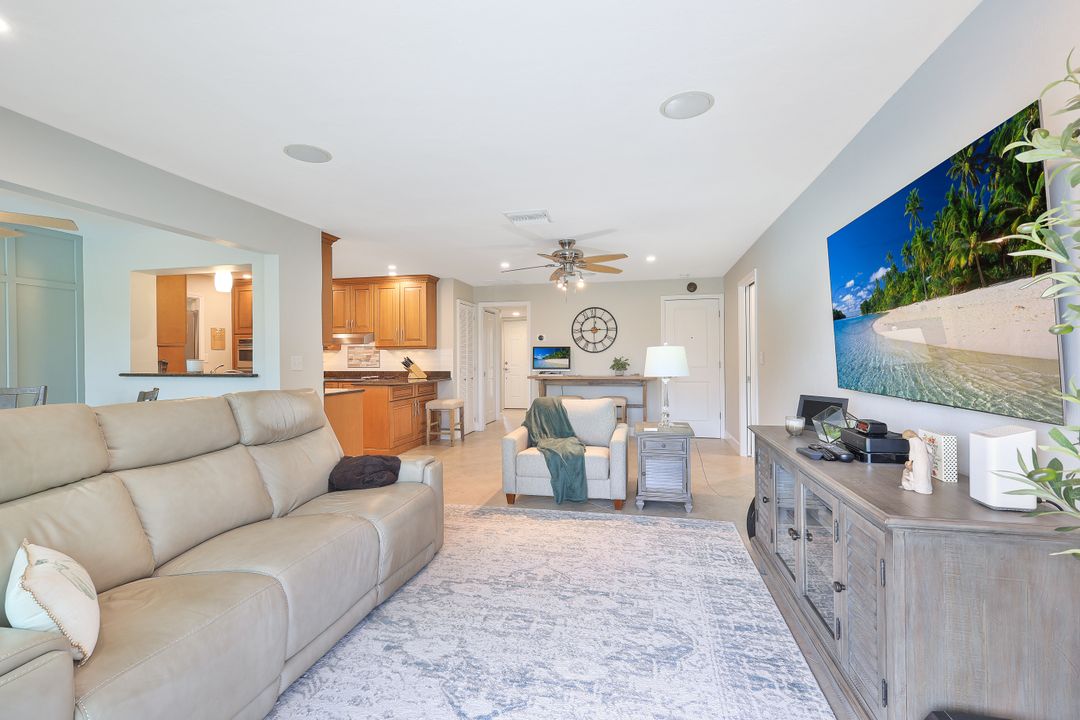 1515 Tredegar Dr, Fort Myers, FL 33919