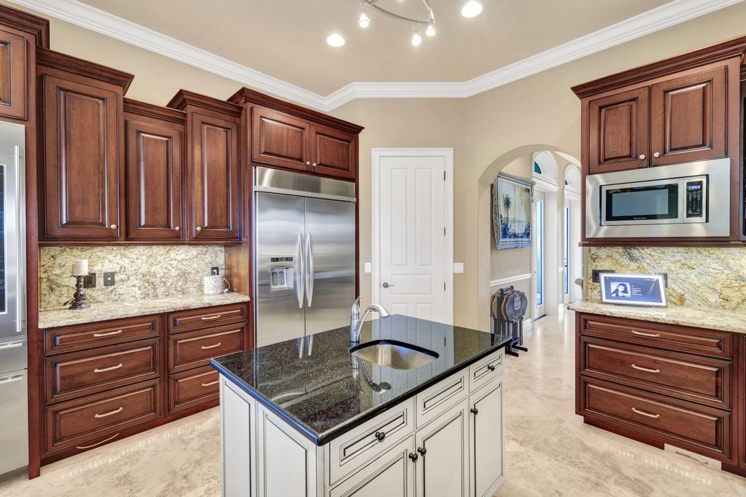 4806 Regal Dr, Bonita Springs, FL 34134