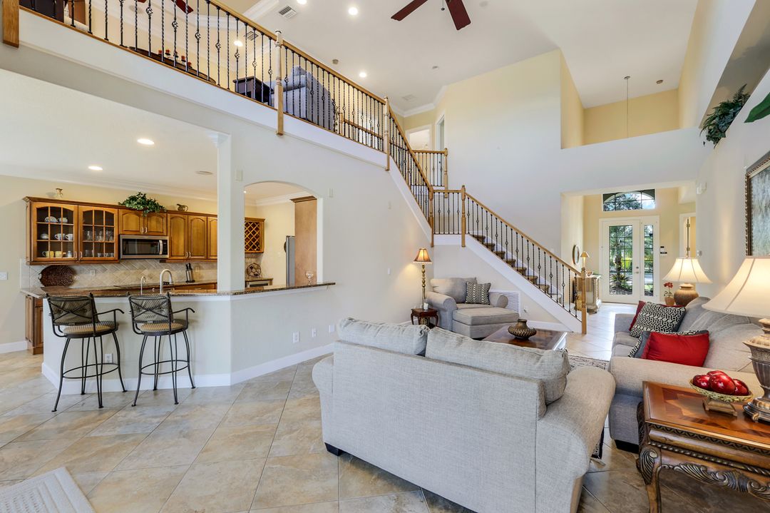 9175 Shale Ct, Naples, FL 34120