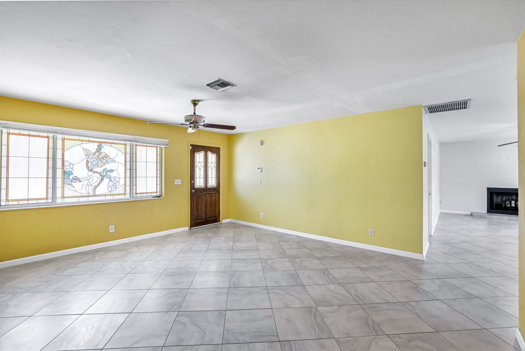 2805 Golden Gate Blvd W, Naples, FL 34120