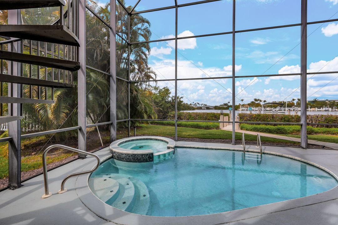 201 San Mateo Dr, Bonita Springs, FL 34134