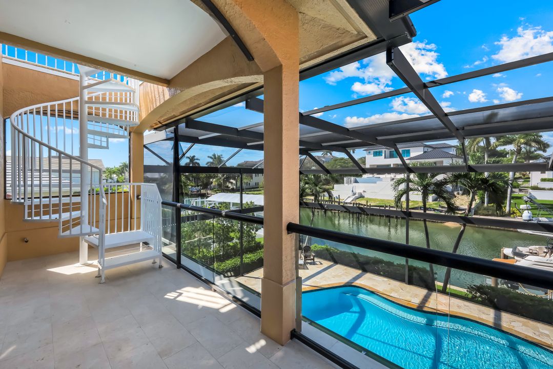 1658 McIlvaine Ct, Marco Island, FL 34145