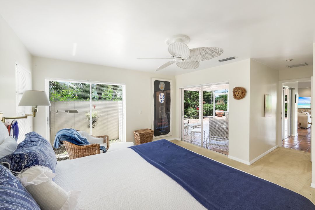 330 Bald Eagle Dr, Naples, FL 34105