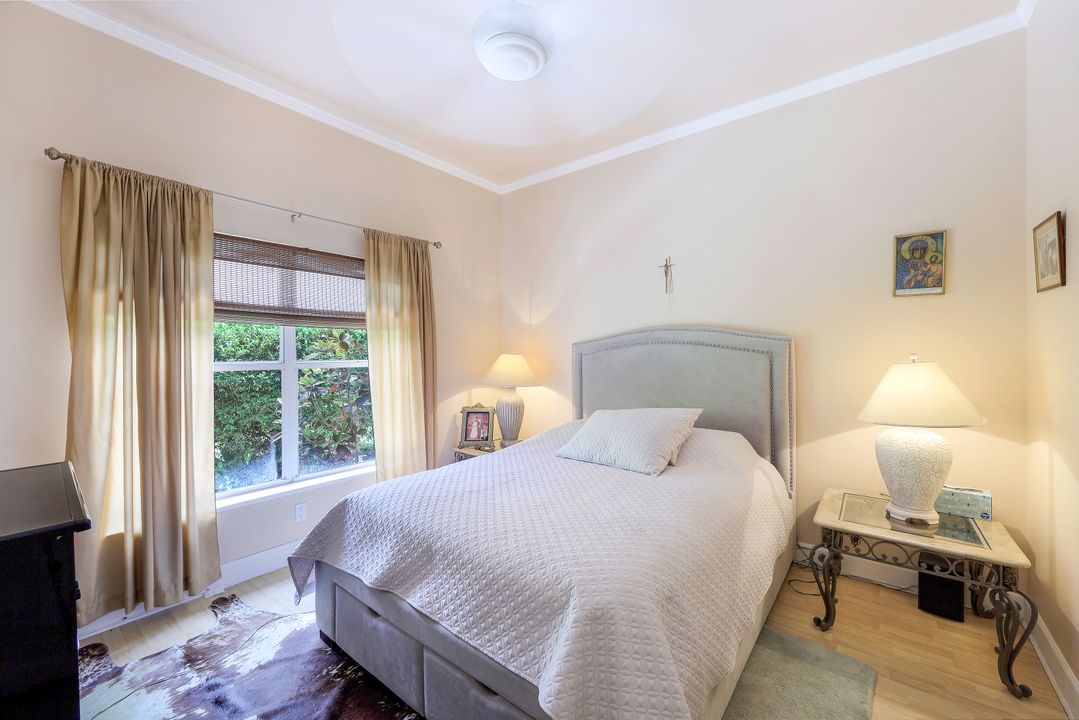 6689 Mill Run Rd, Naples, FL 34109