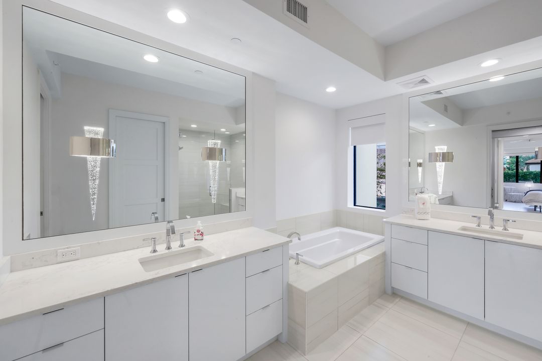 1135 3rd Ave S #210, Naples, FL 34102