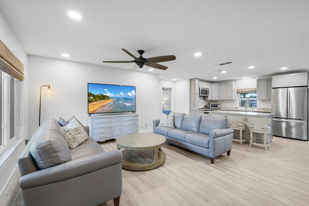 5614 De Soto Ct, Cape Coral, FL 33904