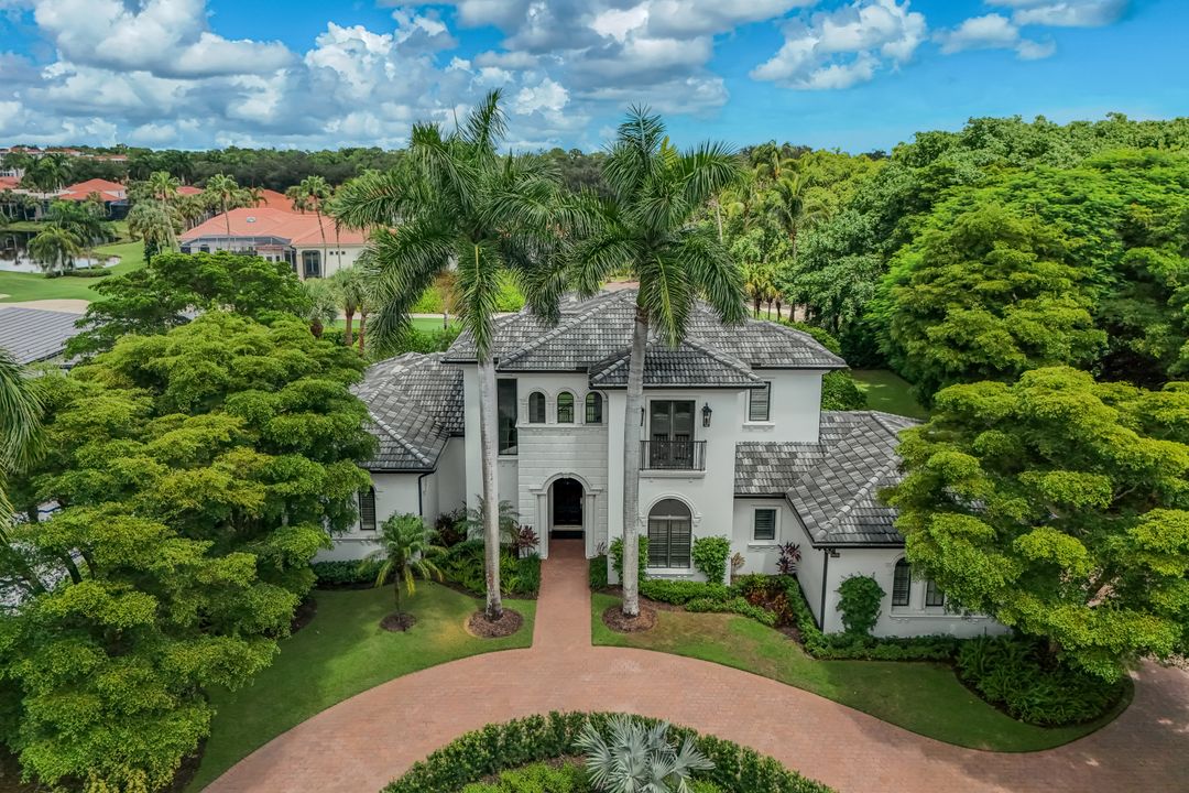 1609 Chinaberry Way, Naples, FL 34105
