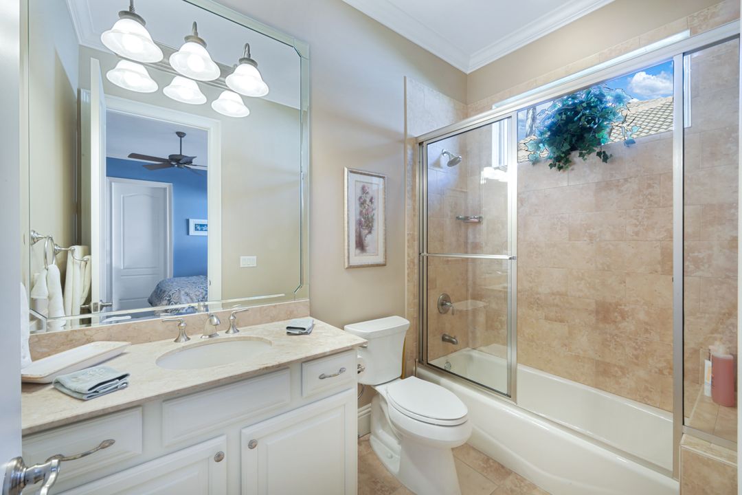 3848 Mahogany Bend Dr, Naples, FL 34114