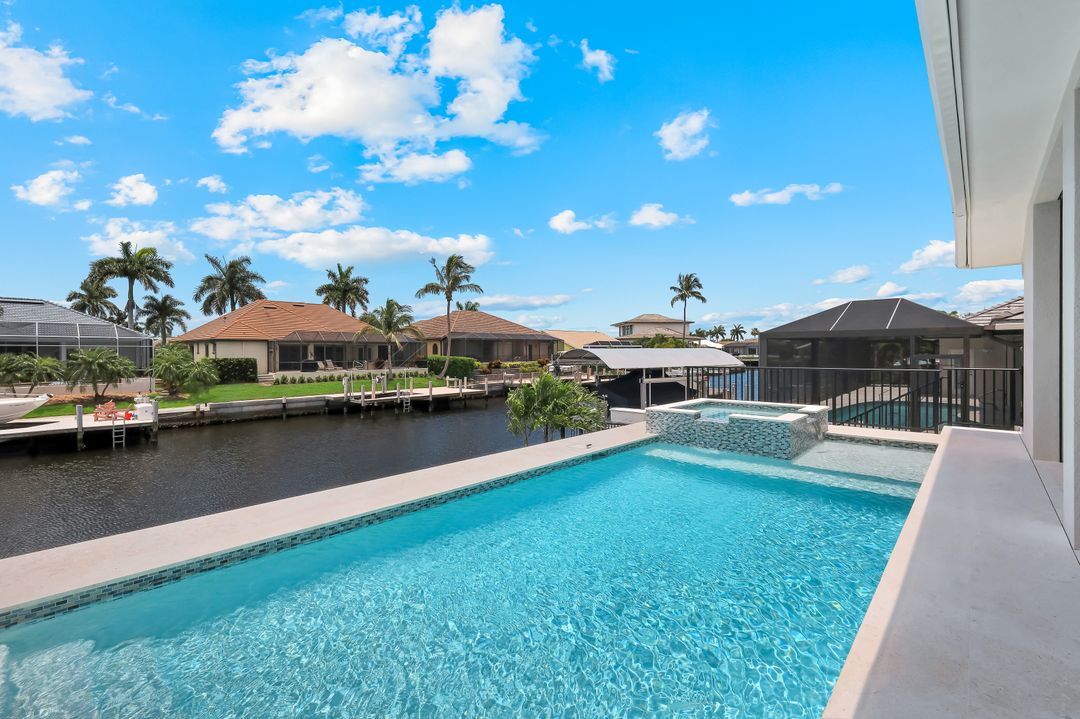 488 Capri Ct, Marco Island, FL 34145