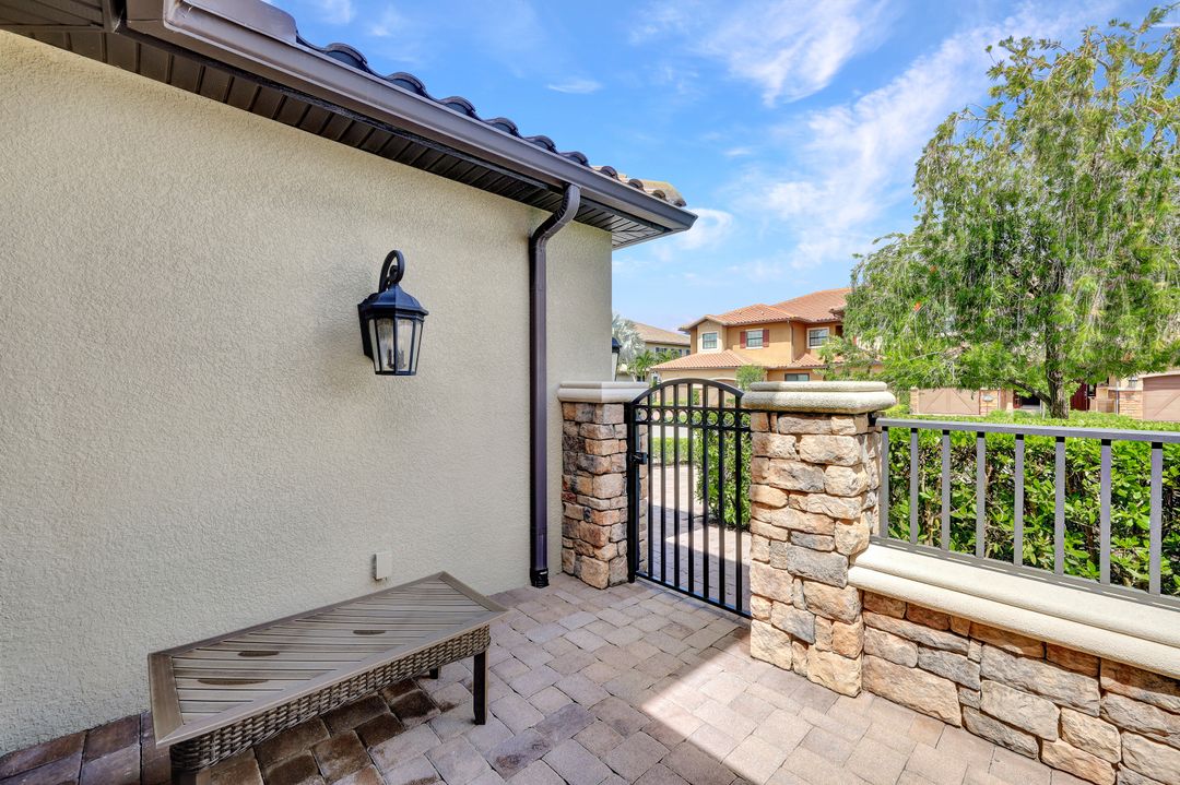 8772 Bellano Ct  #104, Naples, FL 34119