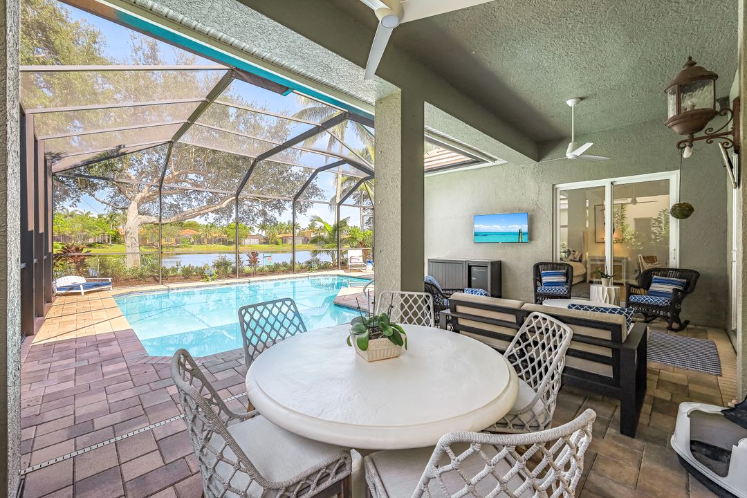 8544 Mallards Way, Naples, FL 34114