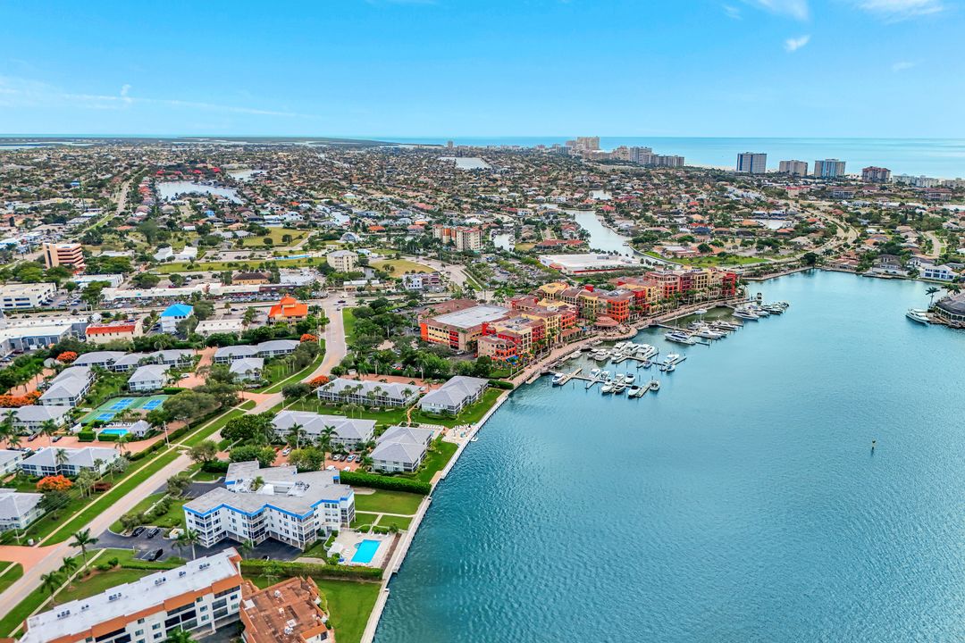 710 W Elkcam Cir #204, Marco Island, FL 34145