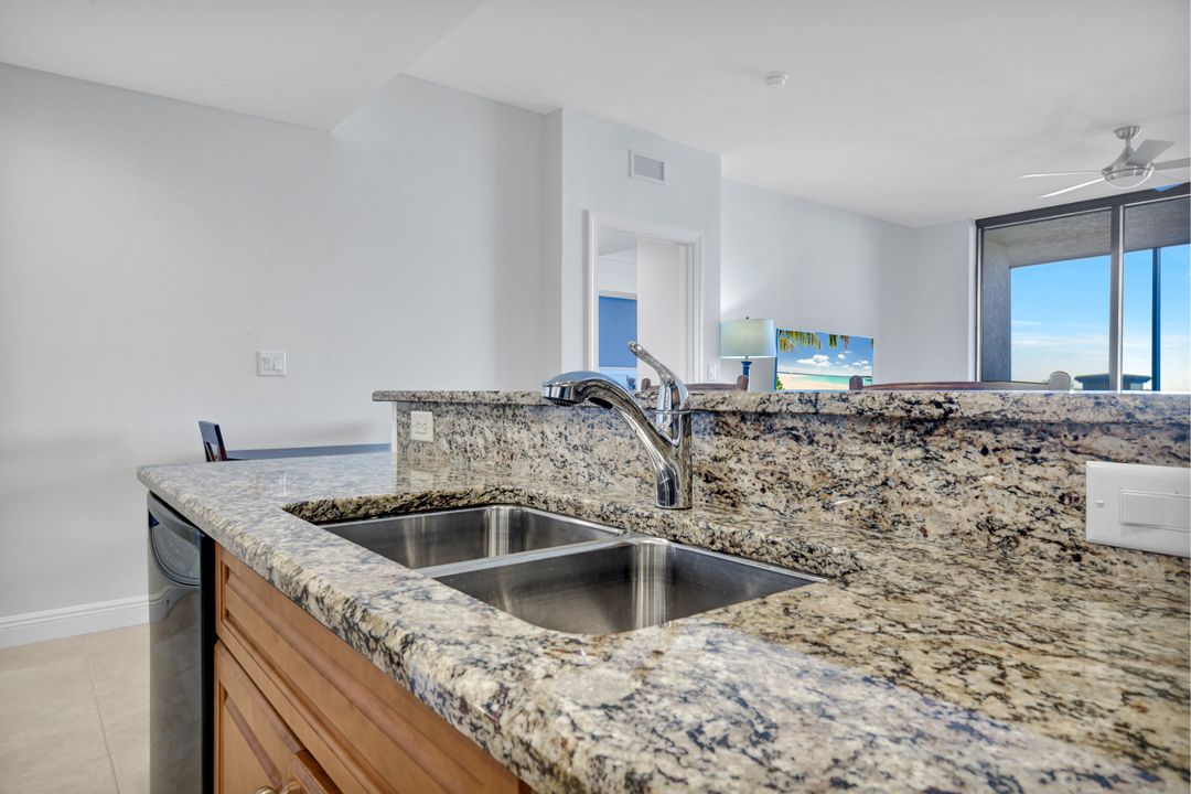 5781 Cape Harbour Dr #505, Cape Coral, FL 33914