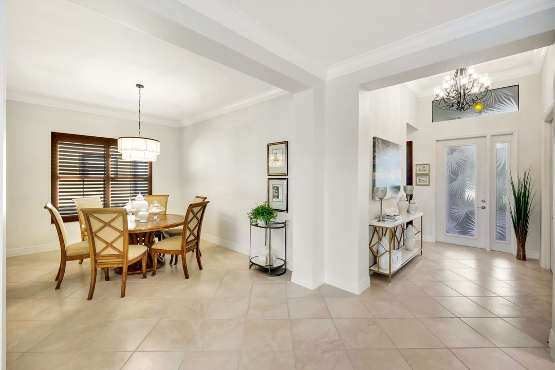 3706 Pleasant Springs Dr, Naples, FL 34119