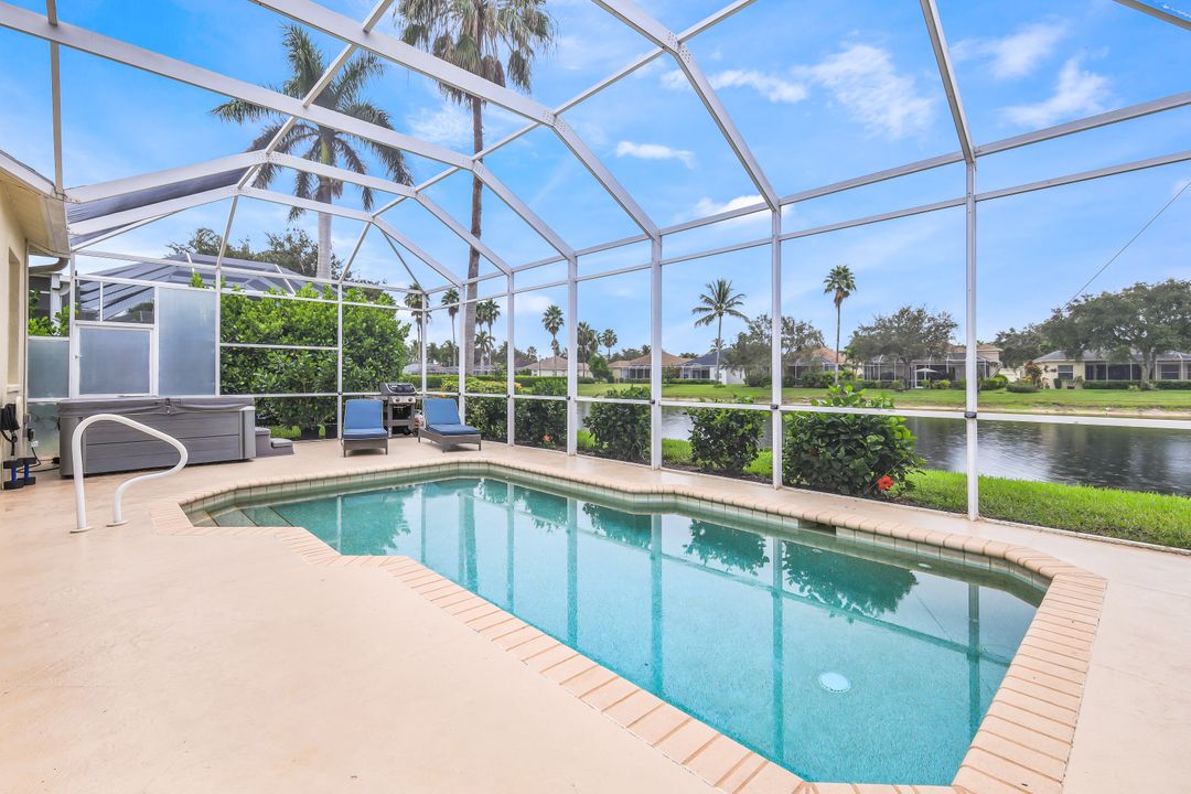 8710 Ibis Cove Cir, Naples, FL 34119