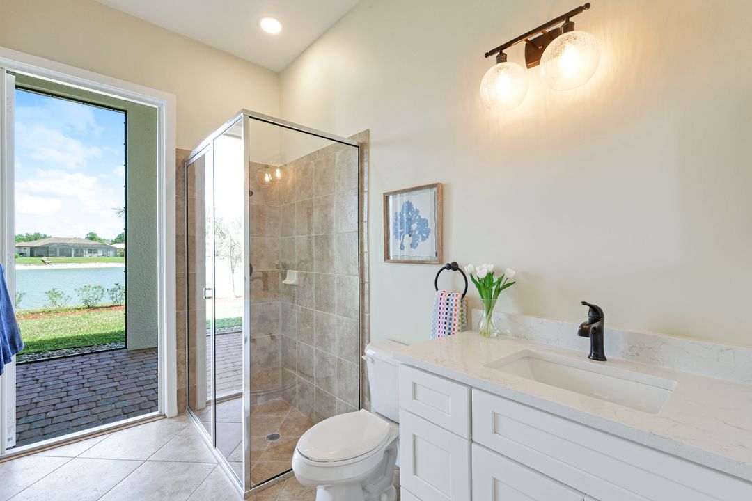 985 Chesapeake Bay Ct, Naples, FL 34120