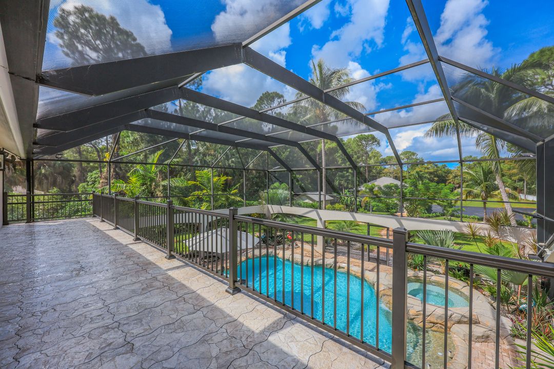 2061 Santa Barbara Blvd, Naples, FL 34116