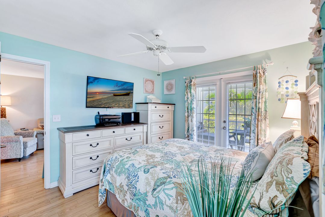 721 W Elkcam Cir #211, Marco Island, FL 34145