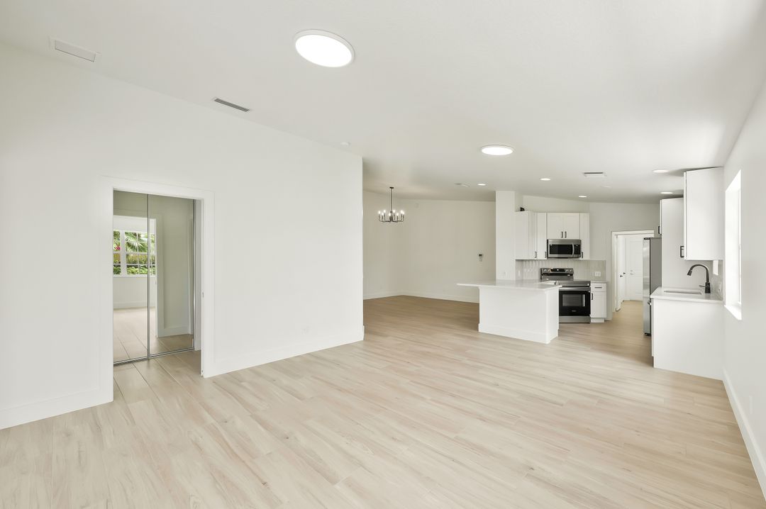 28050 Boccaccio Way, Bonita Springs, FL 34135