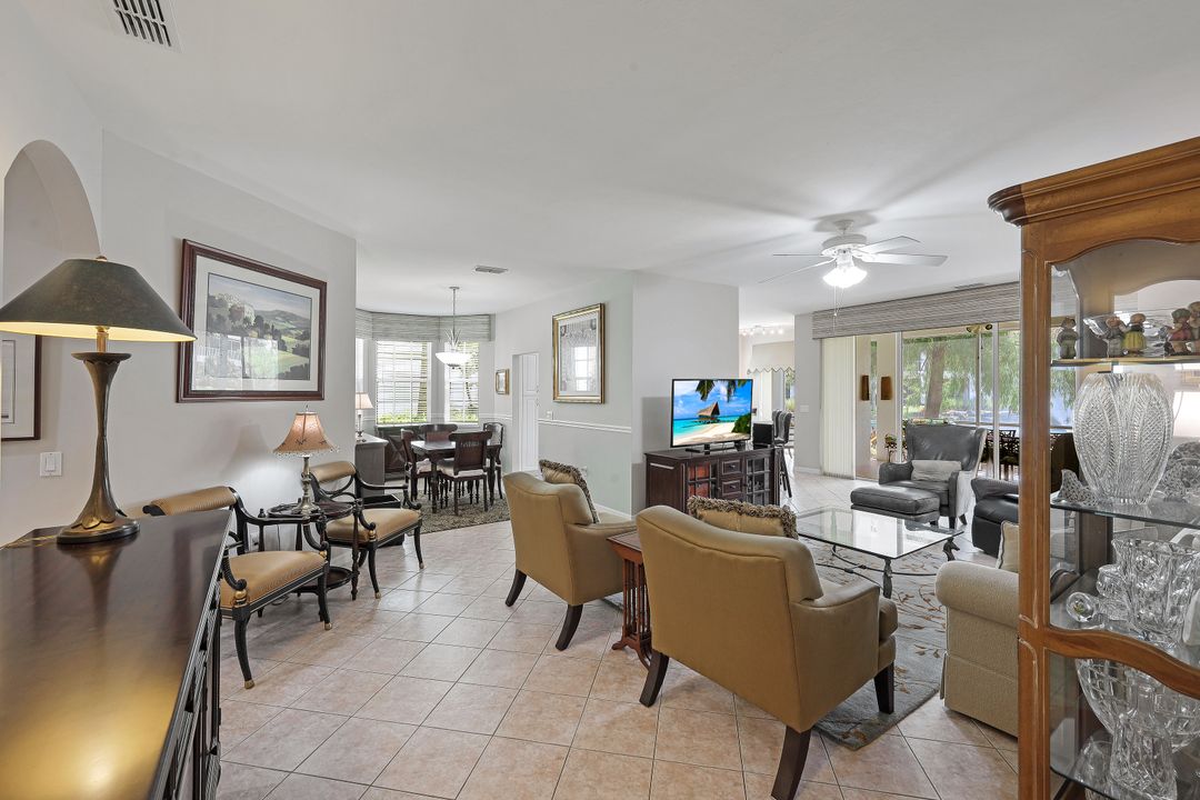 2240 Hawksridge Dr #2201, Naples, FL 34105