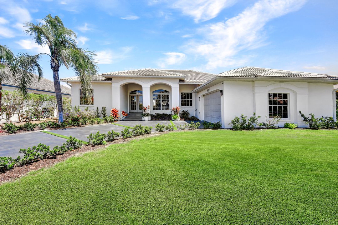 449 Heron Ave, Naples, FL 34108