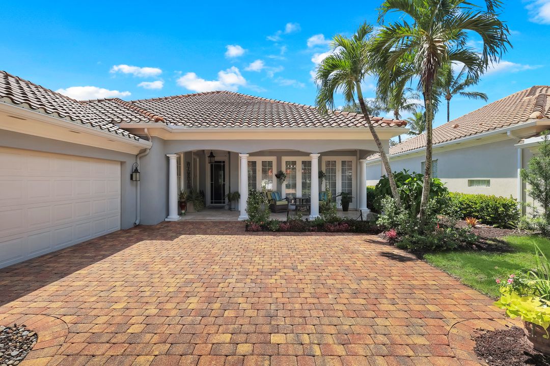 2896 Hatteras Way, Naples, FL 34119