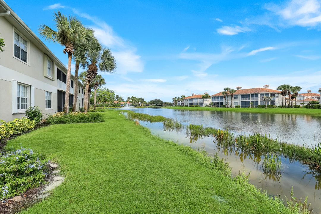 3058 Driftwood Way #4407, Naples, FL 34109