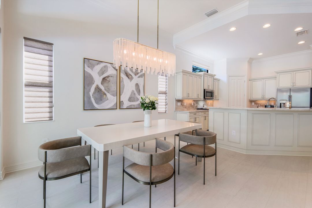 7319 Lantana Cir, Naples, FL 34119