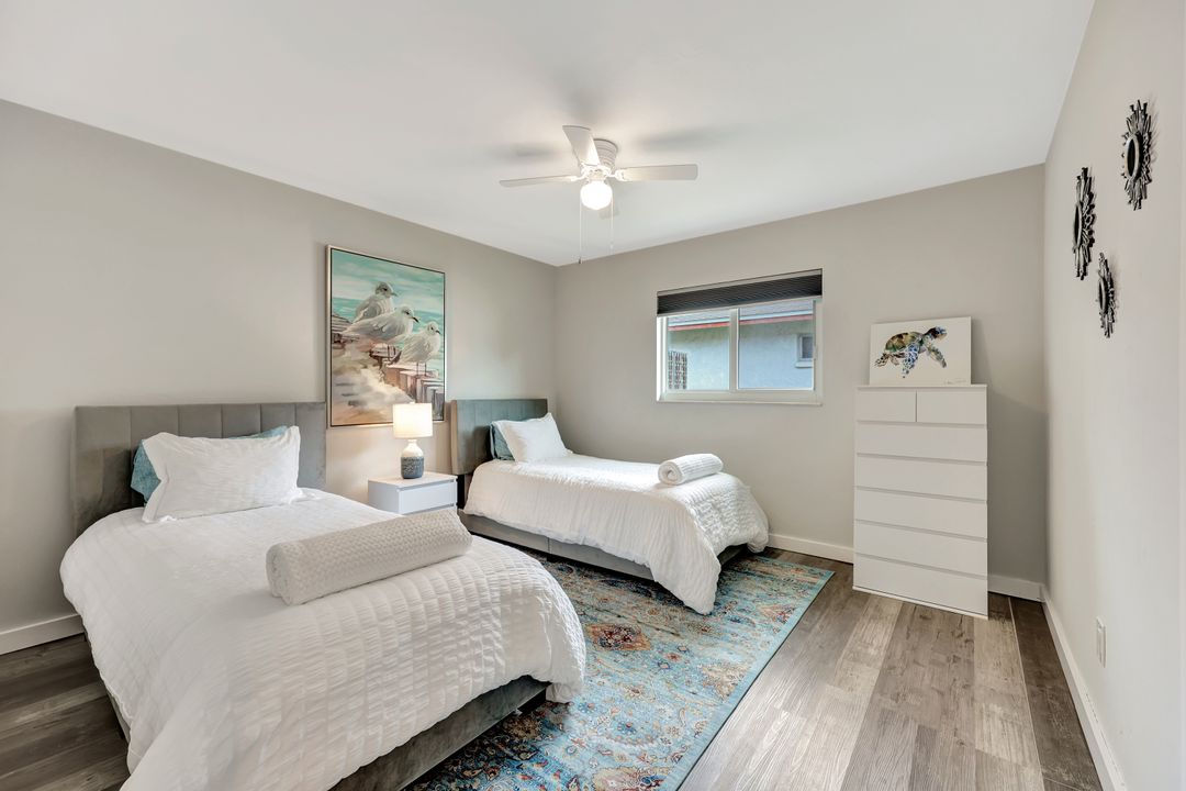 532 99th Ave N, Naples, FL 34108