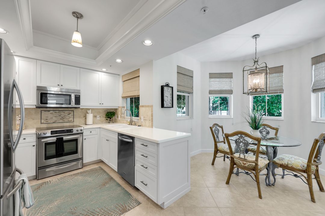 315 Dunes Blvd #T01, Naples, FL 34110