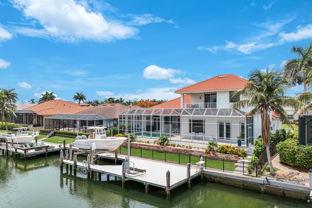 1148 Lamplighter Ct, Marco Island, FL 34145