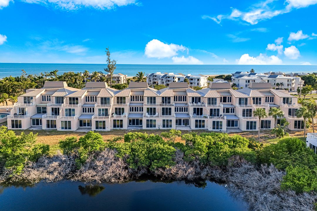 200 Periwinkle Way #214, Sanibel, FL 33957