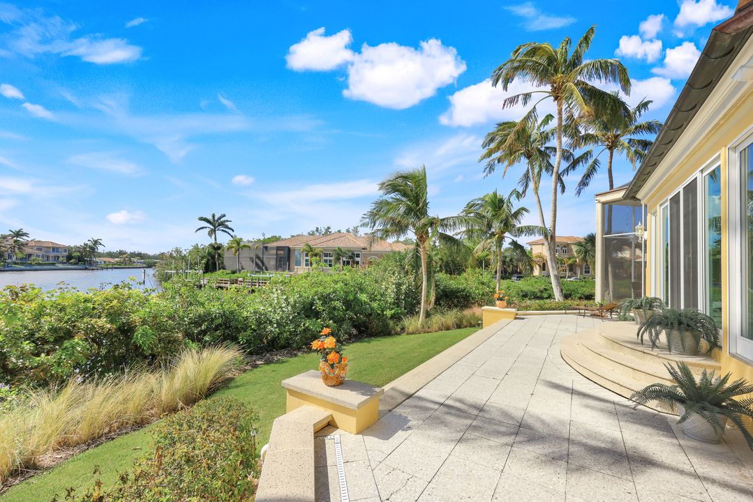 27801 Marina Pointe Dr, Bonita Springs, FL 34134