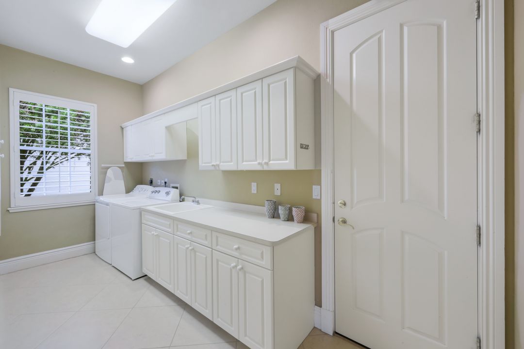 22949 Shady Knoll Dr, Bonita Springs, FL 34135