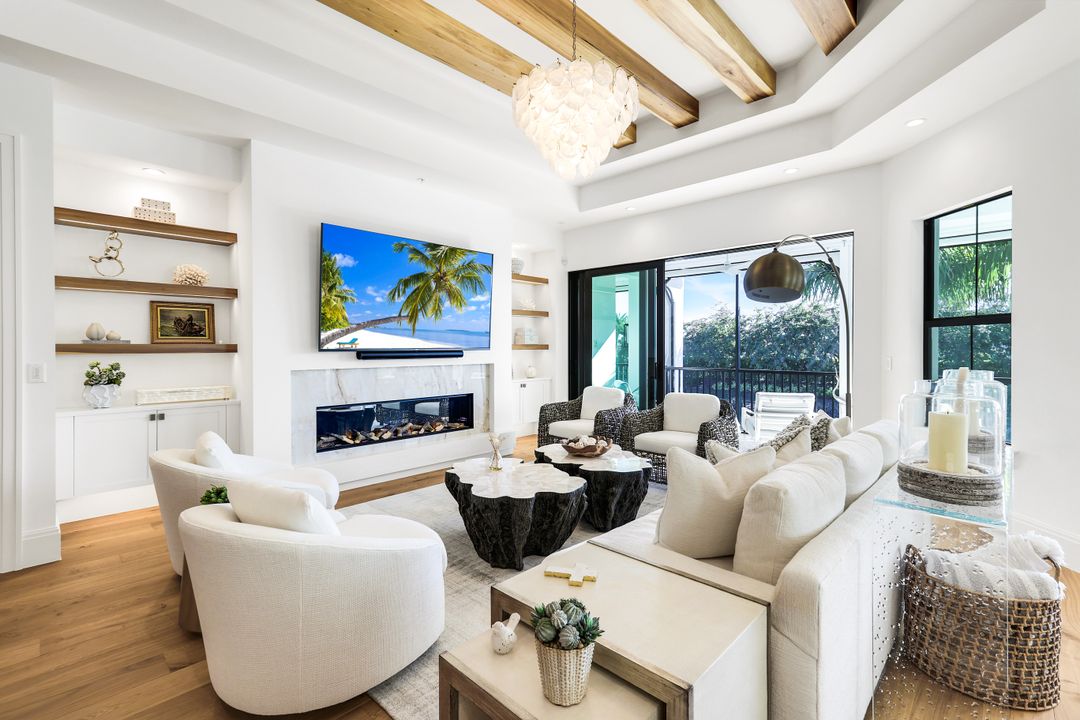 16320 Corsica Way #202, Naples, FL 34110