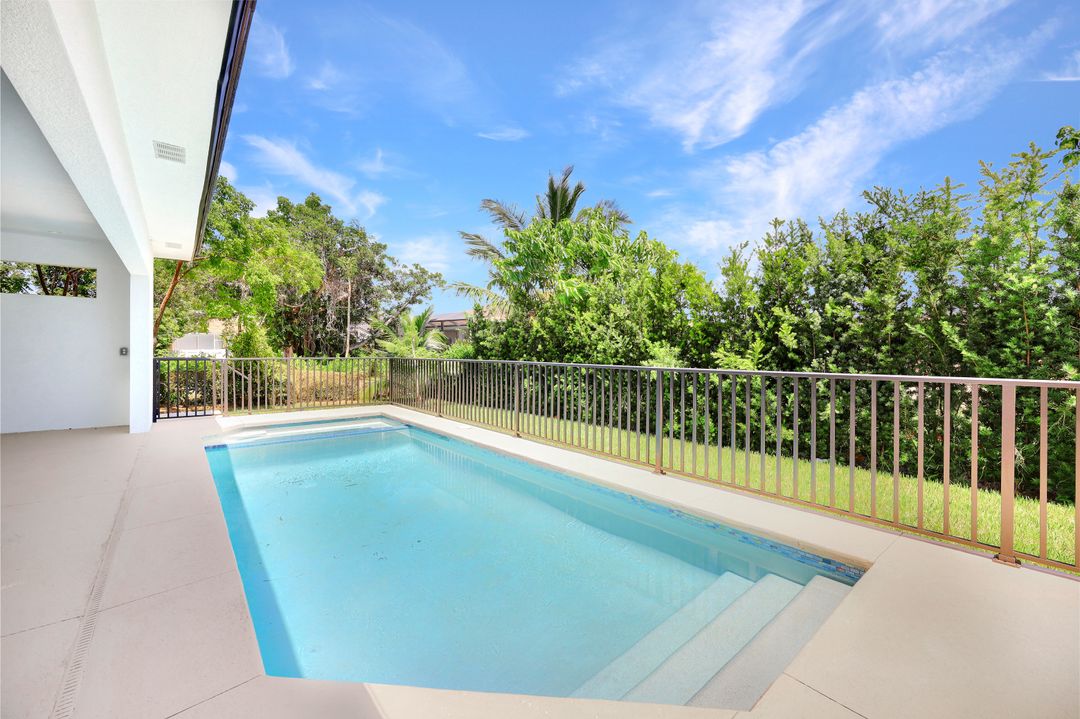 211 Clyburn St, Marco Island, FL 34145