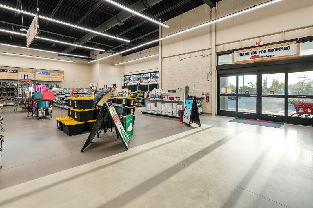 13855 Winchester Trl #200, Naples, FL 34120