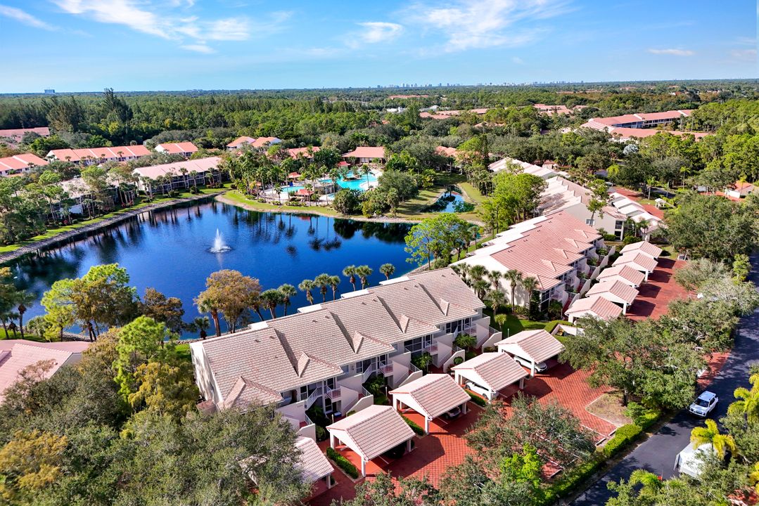 2372 Hidden Lake Dr #08, Naples, FL 34112