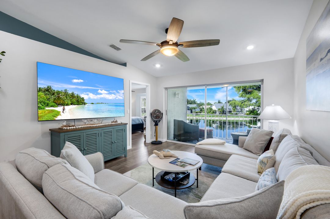 810 New Waterford Dr #203, Naples, FL 34104