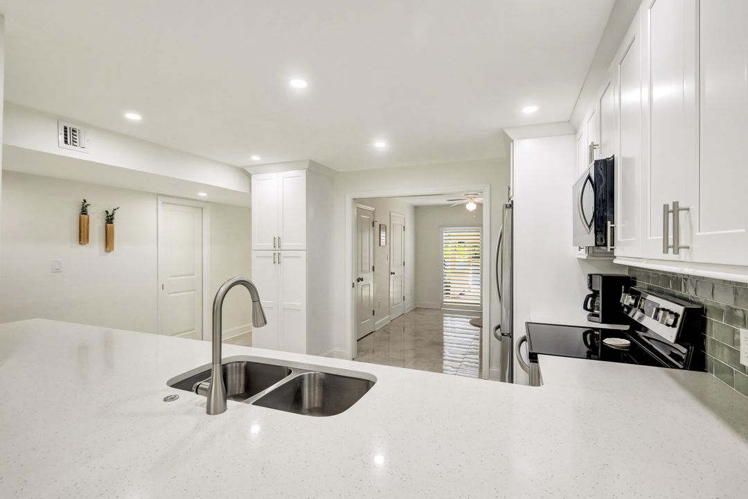 16454 Timberlakes Dr #102, Fort Myers, FL 33908