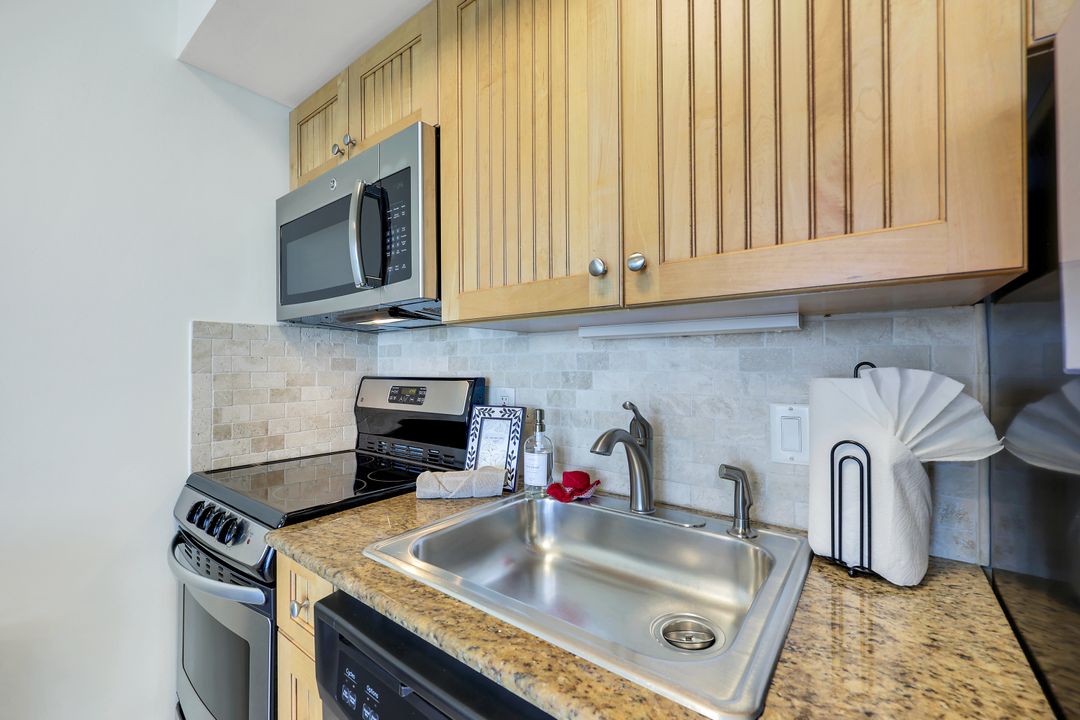 900 S Collier Blvd #409, Marco Island, FL 34145