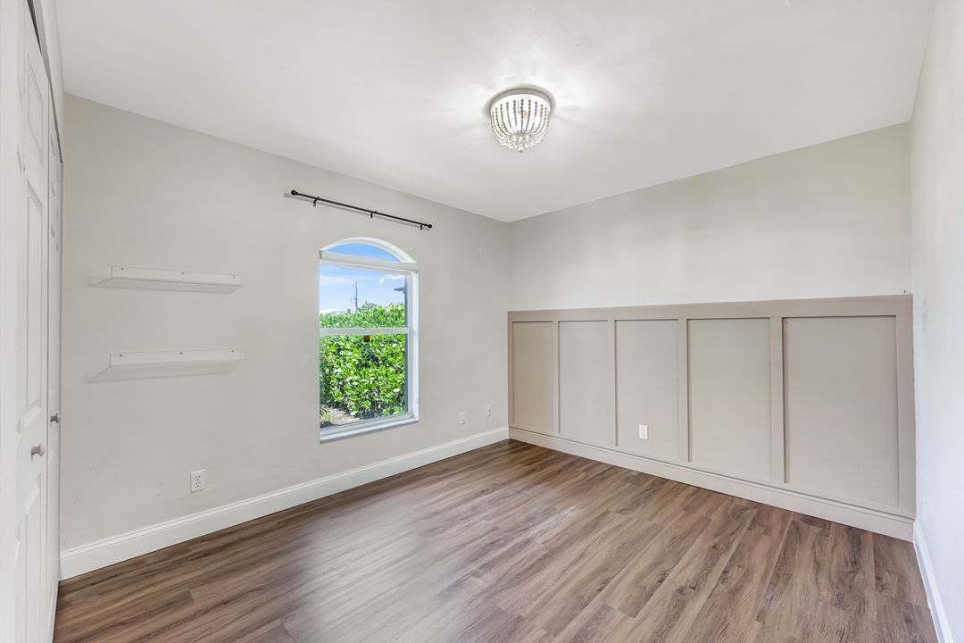 3857 39th Ave NE, Naples, FL 34120