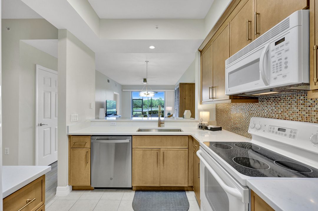 3970 Loblolly Bay Dr #106, Naples, FL 34114