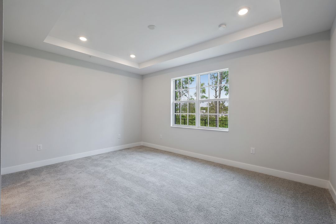 26420 Coco Cay Cir, Bonita Springs, FL 34135